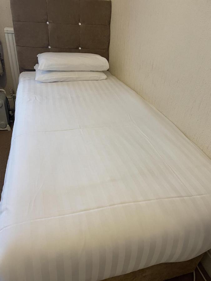 Guest house Diamonds Near Hospital
